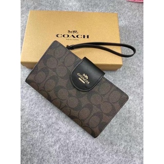 พร้อมส่ง !! กระเป๋าสตางค์มีสายคล้องมือ COACH TECH PHONE WALLET IN SIGNATURE CANVAS C2874 OUTLET