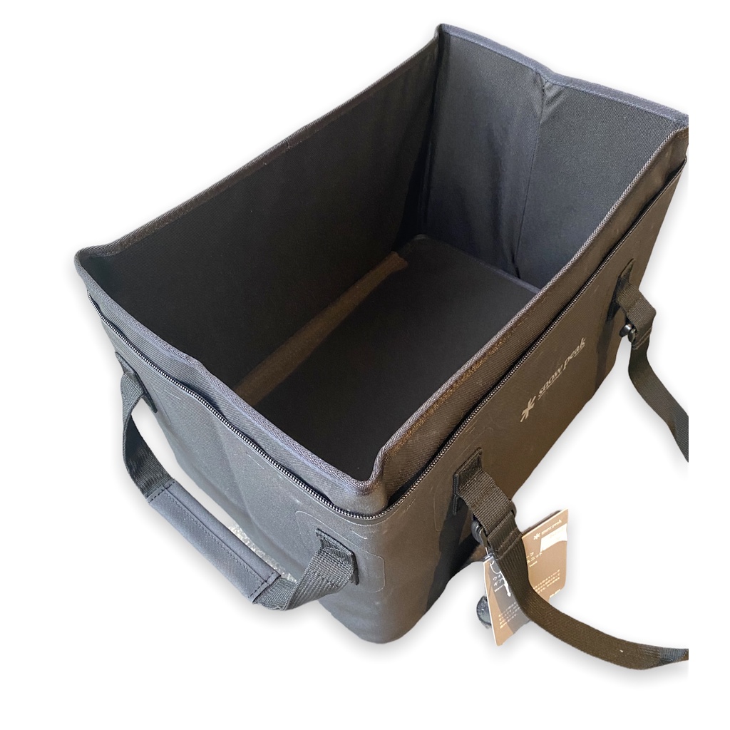 Snow Peak Waterproof Gear Box 2 Unit กล่องกันน้ำที่มีสัมผัสเหมือน
