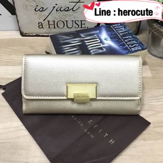 CHARLES & KEITH TURN-LOCK WALLET ของแท้ ราคาถูก