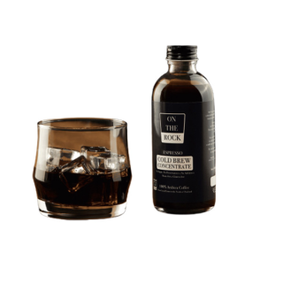 On The Rock กาแฟสกัดเย็นเข้มข้นพิเศษ เทียบเท่า Espresso (ขวดเล็ก 240 ml.)