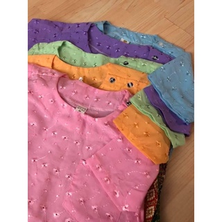 เสื้อลูกไม้เด็กผู้ชาย เสื้อใส่ไปโรงเรียนเด็กชาย  ผ้าลูกไม้ฉลุ อก26-38นิ้ว
