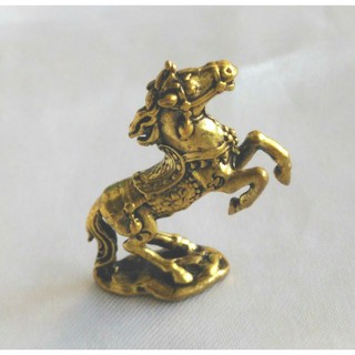 ภาพขนาดย่อของภาพหน้าปกสินค้ารูปปั้นม้า รูปหล่อม้า ม้าทองเหลือง ม้าฮวงจุ้ย ม้า จากร้าน nannapas6162 บน Shopee ภาพที่ 2
