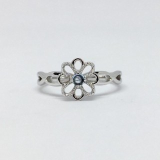 แหวนเงิน แหวนเงินแท้ แหวนพลอยแท้ แหวนบลูโทพาซ แหวนพลอยบลูโทพาซ  แหวนดอกไม้ (Blue Topaz ring)
