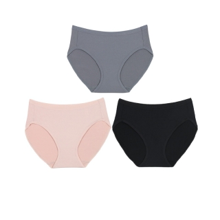 Wacoal Bikini Panty set กางเกงในรูปแบบ Bikini เซ็ท 3 ชิ้น รุ่น WU1T34 สีเบจ-ดำ-เทา (GY)