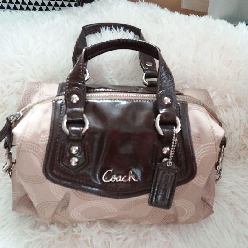 กระเป๋า-coach-รุ่น-ashley-dotted-op-art-satchel-f20027