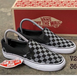 Vans slip on/ มีบริการเก็บเงินปลายทาง