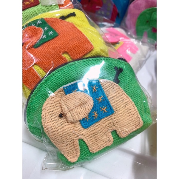 ภาพหน้าปกสินค้ากระเป๋าใส่เหรียญช้าง ของฝาก made in thailand จากร้าน newbornfactory บน Shopee