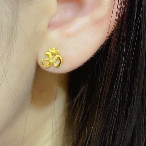 ต่างหูโอม-สัญลักษณ์-แห่งความร่ำรวย-ความสำเร็จ-โชคลาภ-ต่างหูทองชุบ-ต่างหูหุ้มทอง-n120-ต่างหูเศษทอง