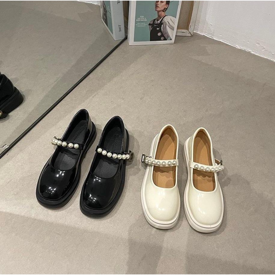 ภาพหน้าปกสินค้า(พร้อมส่ง) เวอร์ชั่นเกาหลีของรองเท้าหนังสีดำใหม่รองเท้าผู้หญิง, รองเท้าแมรี่เจนอังกฤษและสไตล์ญี่ปุ่น, รองเท้าทำงานรองเท