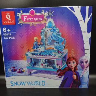 เลโก้​ โฟรเซ่น​(Frozen)​ โต๊ะเก็บของ​ Snow​World Queen 85019 จำนวน​ 330  ชิ้น​ เล่นได้สนุก​ ราคาถูก