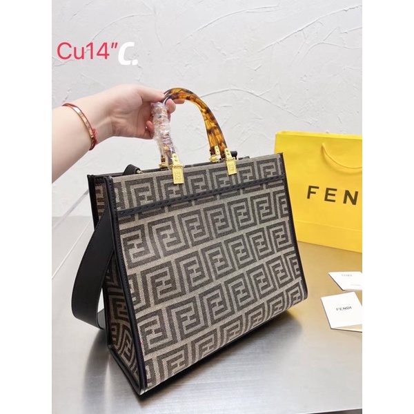 fendi-กระเป๋าแบรนด์เนม-ไซค์14-เฟนดิ