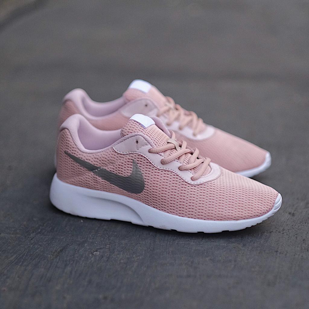 nike tanjun baby pink