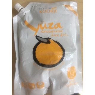 ภาพหน้าปกสินค้าน้ำส้มยูซุเข้มข้น Yuzu Yuzu Juice & Mix (Kookje brand) ซึ่งคุณอาจชอบราคาและรีวิวของสินค้านี้