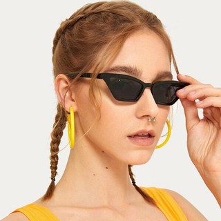 ภาพขนาดย่อของสินค้าแว่นตากันแดดทรงสี่เหลี่ยมสไตล์เรโทรสำหรับผู้หญิง