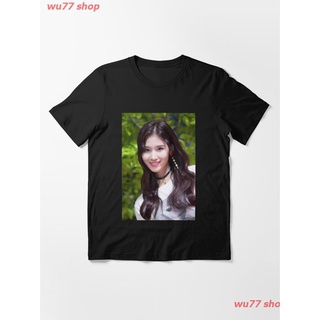 เสื้อยืดคอกลม2022 Korea Sana Twice Essential T-Shirt ผู้หญิง ดพิมพ์ลาย เสื้อยืดผ้าฝ้าย คอกลม cotton แฟชั่น discount Unis