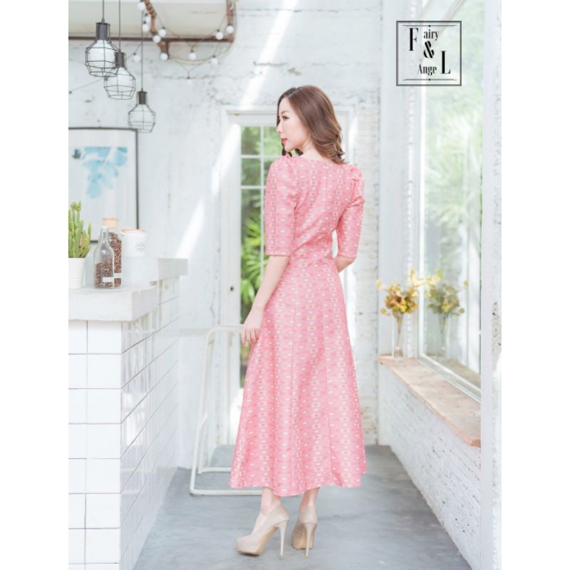 เดรสยาวลายไทย-คอเหลี่ยม-แต่งกระดุมหน้า-fy1043
