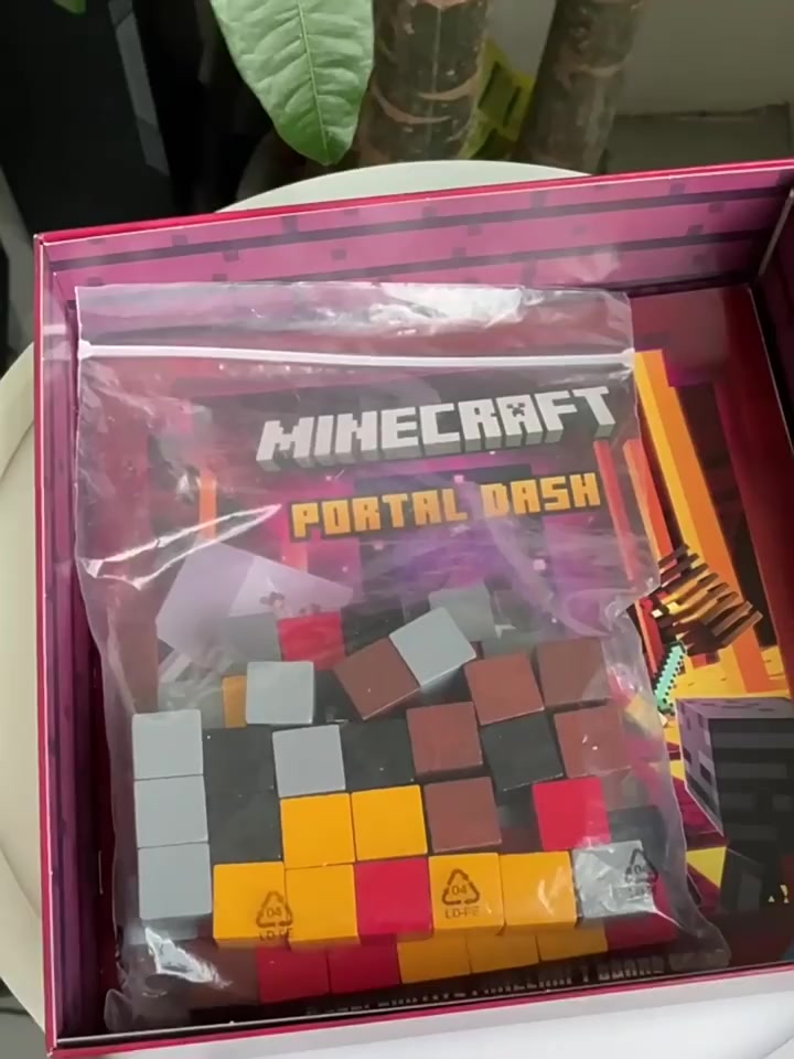 ของเล่นเกมกระดานหมากรุก-minecraft-minecraft-burn-world-2023