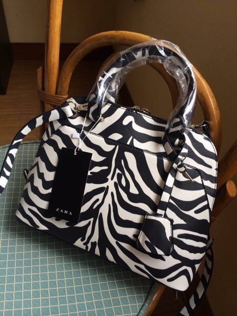 zara-printed-city-bag-ของแท้-ราคาถูก