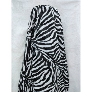 ผ้า ผ้าเมตร ลายม้าลาย Zebra ผ้าขน ผ้ากำมะหยี่ขนสั้น ผ้าขนสัตว์เทียม หน้ากว้าง 60 นิ้ว พาหุรัดออนไลน์ ฉากถ่ายรูป DIY