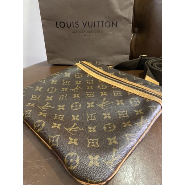 กระเป๋าหลุยส์-สะพายข้าง-ผู้ชาย-used-louisvuitton-men-แท้100-black-crab