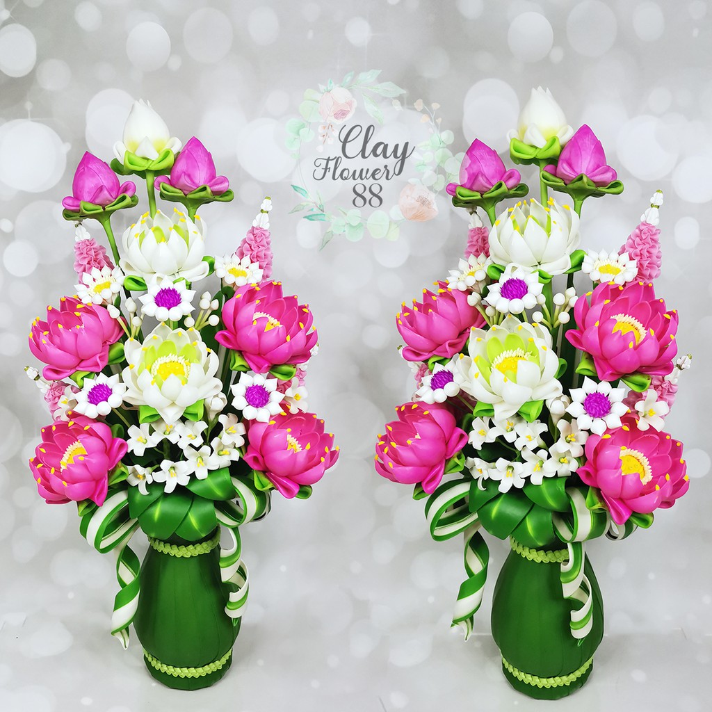 ชุดคู่-แจกันดอกบัว-ประดิษฐ์-ดอกไม้ไหว้-บูชาพระ-ดอกไม้ปลอม-ดอกไม้ดินปั้นทำจาก-ดินไทย-แจกันใบตอง-สูง-17-นิ้ว