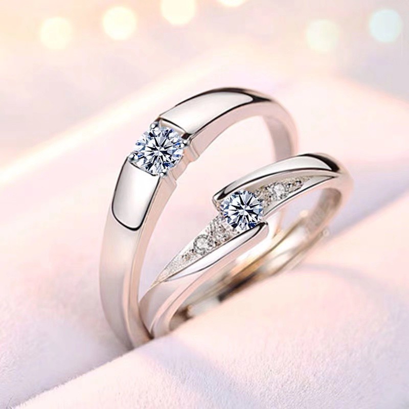 ภาพหน้าปกสินค้าลด 50%  แหวนเพชรเม็ด 2 วง ทองคำขาว แหวนคู่ แหวนหมั้น เรียบหรู A50-3 (2วง) จากร้าน newgenbuy บน Shopee