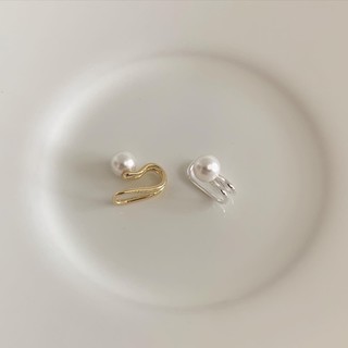 (โค้ด X8SFXJ ลด 20%) A.piece  ต่างหูเงินแท้ [all silver 925] double pearl layer earcuff