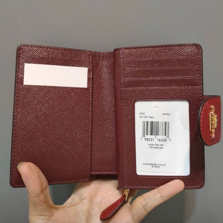 สด-ผ่อน-กระเป๋าสตางค์-ใบกลาง-สีแดง-true-red-miami-red-6390-medium-corner-zip-wallet