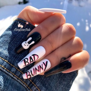 เล็บสายฝอ Bad Bunny เล็บเจลสำเร็จรูป