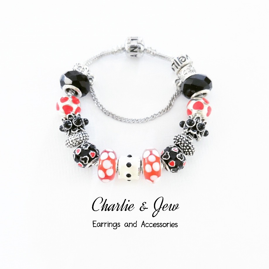 mickey-charm-bracelet