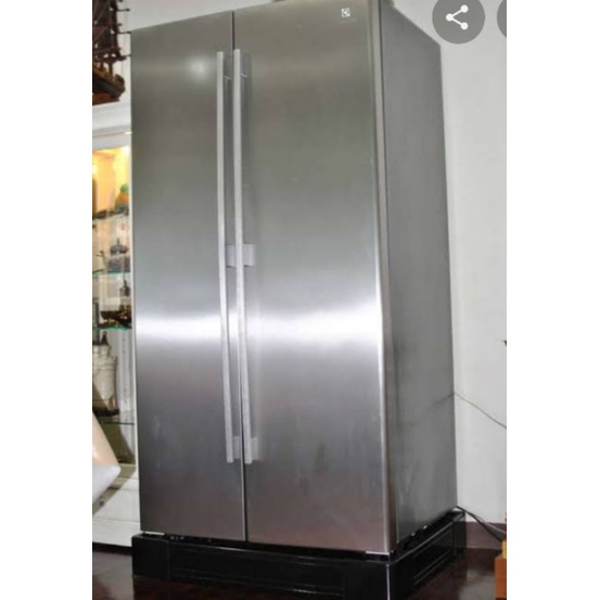 ภาพหน้าปกสินค้าฐานรองขาตั้งตู้เย็นขนาดใหญ่SidebySide จากร้าน thitiwut_shop88 บน Shopee