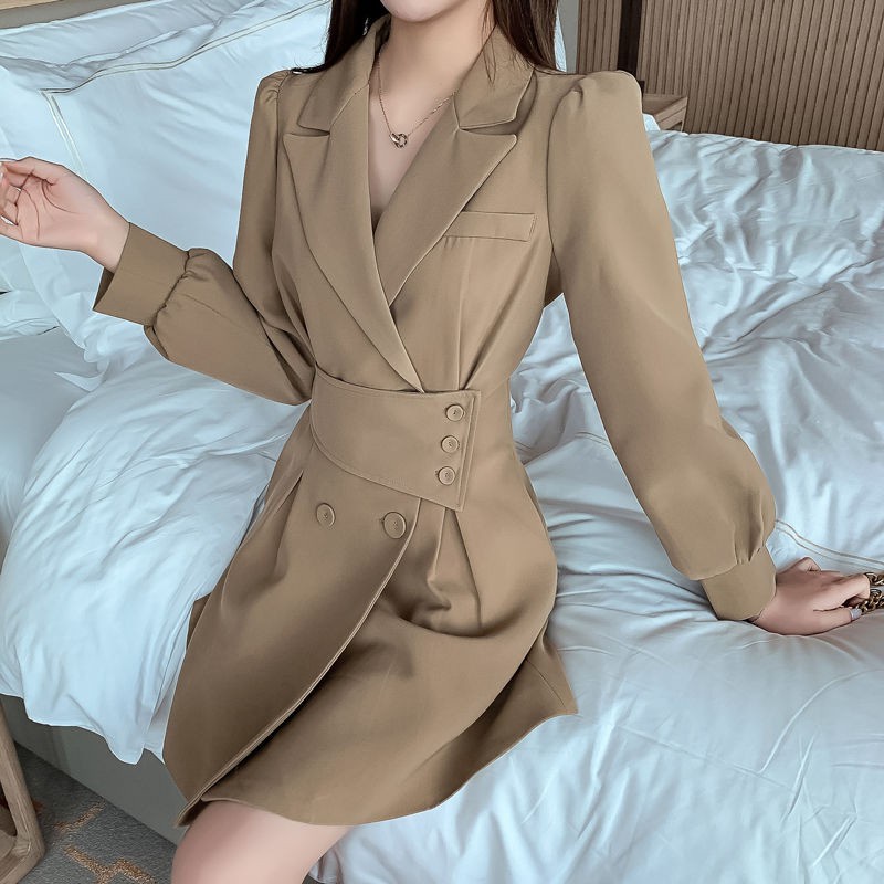 2021เดรสแขนยาวผู้หญิงดีไซน์สไตล์เกาหลีเสื้อกันลมเทรนด์กระโปรงสั้น