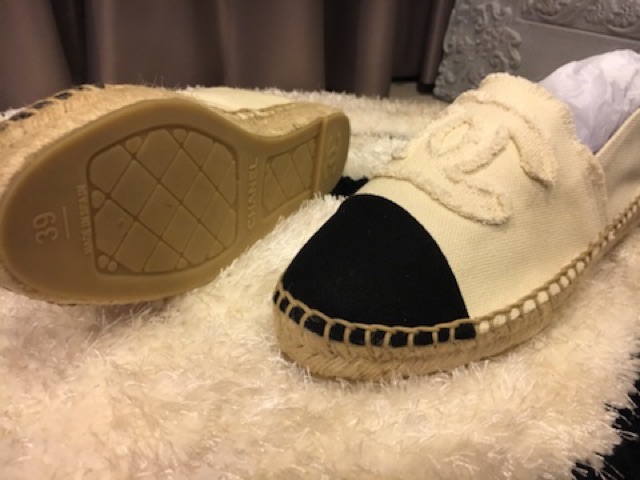 รองเท้า-พร้อมส่ง-ลดราคาพิเศษ-chanel-espadrilles