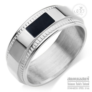 555jewelry แหวนแฟชั่นสแตนเลส หัวแหวนลงยาสีดำ ตกแต่งลวดลายเท่ห์ รุ่น MNC-R834 - แหวนผู้ชาย แหวนสแตนเลส (R82)