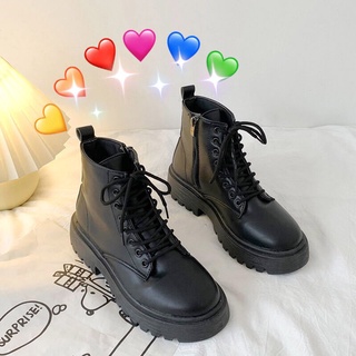 ราคาและรีวิวMartin boots ใหม่ ins รองเท้าบูทสั้นผูกเชือกสีดำพื้นหนาแฟชั่นสไตล์เกาหลี