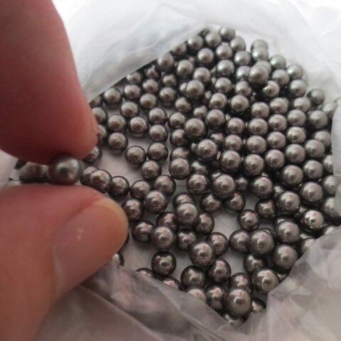 ภาพหน้าปกสินค้าJunxing Steel Balls 6mm ลูก เหล็ก หน้าไม้ For Crossbow (100pcs/bag) จากร้าน baitong_hood บน Shopee
