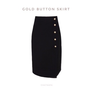 ภาพหน้าปกสินค้าChatnapa- Gold Button Skirt (Black) ซึ่งคุณอาจชอบราคาและรีวิวของสินค้านี้