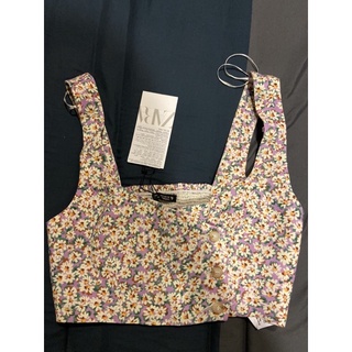 เสื้อ ครอป ซาร่า ลินิน ลายดอก มีกระดุมข้างหน้า Zara crop top with flower print💓🌸 ราคาเต็ม 1490