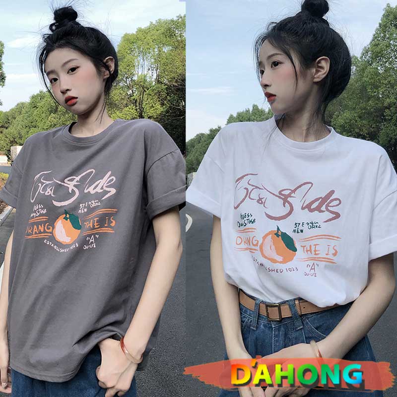dahong-พร้อมส่ง-เสื้อแฟชั่นผู้หญิงน่ารักสไตล์เกาหลี-เสื้อยืดโอเวอร์ไซส์-ผ้านิ่ม-ใส่สบาย-เรียบๆ-ชิค-2321