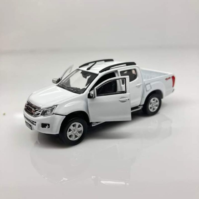 bm-creations-no-64b0106-isuzu-d-max-2016-splash-white-accessory-pack