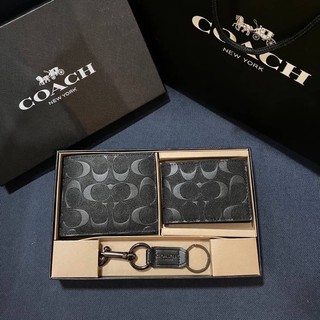 กระเป๋าสตางค์ Coach ใบสั้นมาพร้อมกระเป๋าบัตร