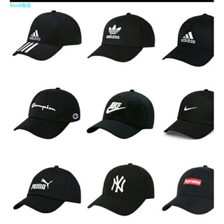ภาพขนาดย่อของภาพหน้าปกสินค้าหมวกแก๊ปเนื้อผ้าดี หมวกกันแดดใส่ได้ทั้งสองเพศมีราคาส่ง จากร้าน linlin_shop99 บน Shopee