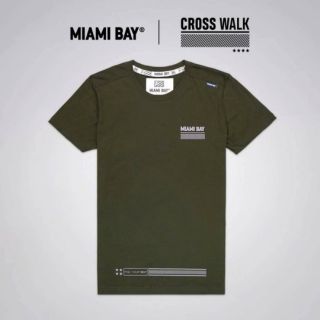 Miami bay เสื้อยืด รุ่น Cross walk สีเขียวขี้ม้า