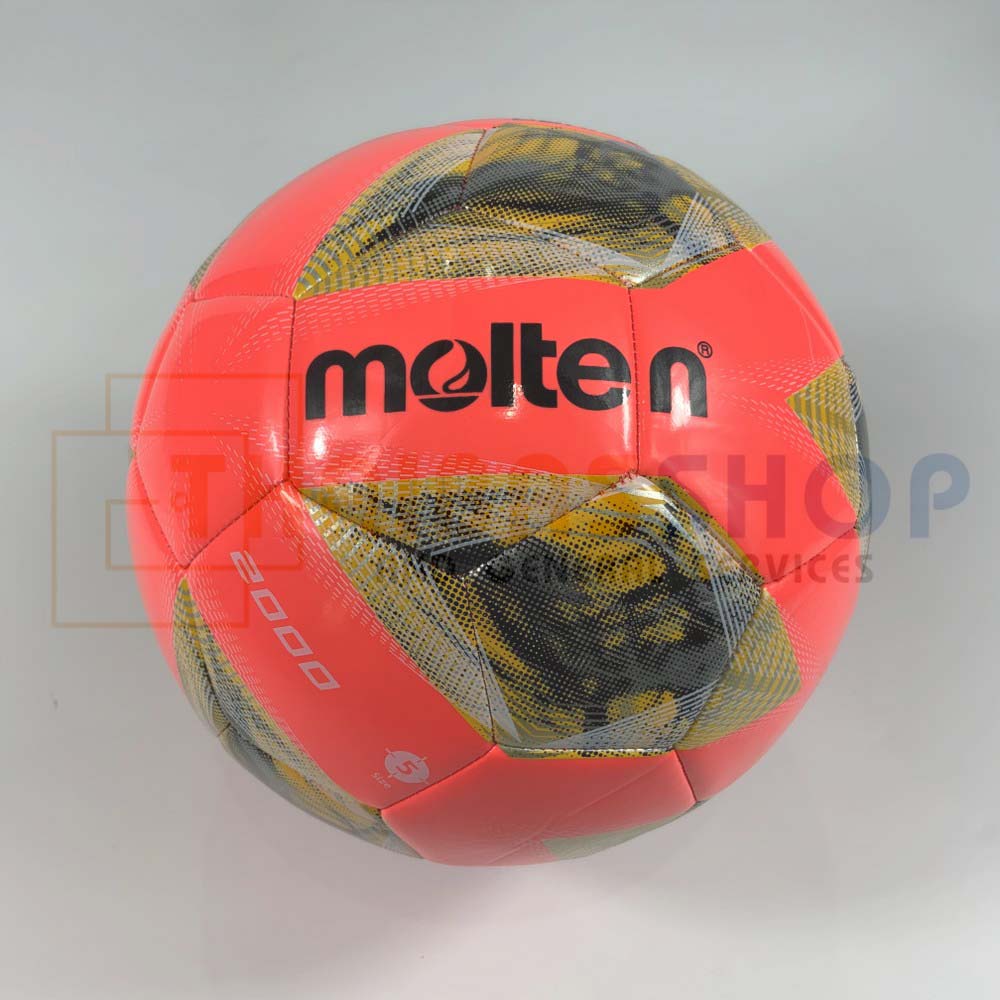 ภาพหน้าปกสินค้าลูกฟุตบอล ลูกบอล molten F5A2000-RY ลูกฟุตบอลหนังเย็บ เบอร์5 100% รุ่นใหม่ จากร้าน thaibasshop บน Shopee