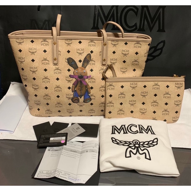 กระเป๋าสะพาย-mcm-rabbit-top-zip-shopper-med-ig-ของใหม่ไม่เคยใช้งาน-สวยมาก-อุปกรณ์-การ์ด-ใบเสร็จ-ถุงผ้า