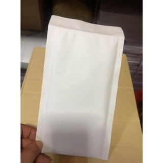 พิเศษ ซองกันกระแทกสีขาว เคลือบลามิเนตไม่พิมพ์จ่าหน้า ขนาด 12x19.5 cm (ลดขอบเหลือ10x19.5 cm.)  สินค้าตกสเป็ก