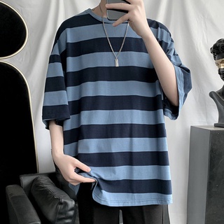 สินค้า 【KT เสื้อผ้า】S-3XL นักเรียนวัยรุ่นญี่ปุ่น Soure Soul Shirt ฤดูร้อนหลวมคอกลมลายเสื้อยืดผู้ชาย