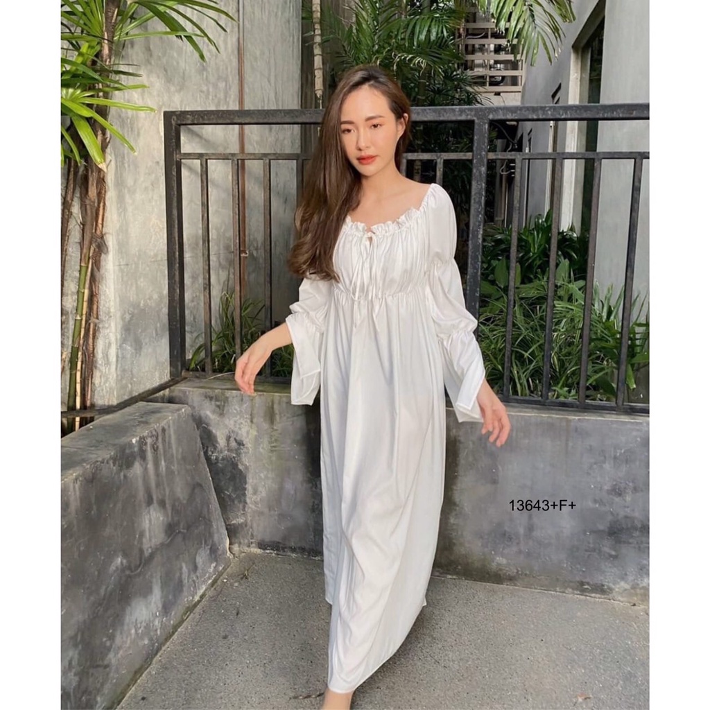 tw13643-maxi-dress-แม็กซี่เดรสยาว-แขนจั้ม-2-ชั้น-ปลายแขนผ่า-สไตล์เจ้าหญิง-อกสม็อคมีเชือกผูก-เนื้อผ้าไหมอิตาลี่