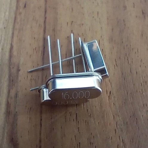 คริสตัล-crystal-16-000mhz-16-000m-16m-16mhz-crystal-oscillator