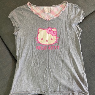 เสื้อยืดแขนสั้น SANRIO Size M อก34นิ้ว ของแท้ สภาพดี พร้อมส่ง